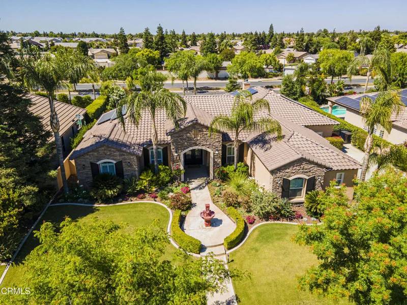 12004 Bedfordshire Drive, Bakersfield, CA 93311