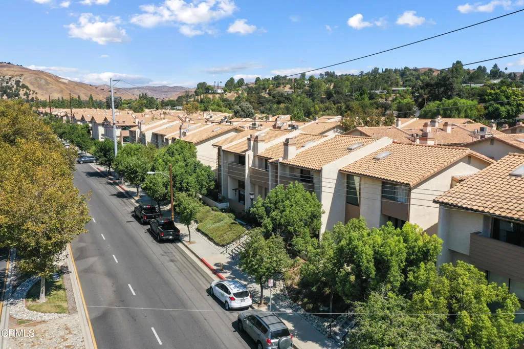 Calabasas, CA 91302,5352 Las Virgenes Road