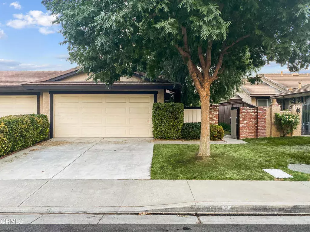 Valencia, CA 91355,25660 Almendra Drive