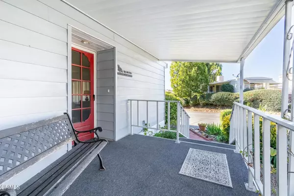 Ojai, CA 93023,1202 Loma #35