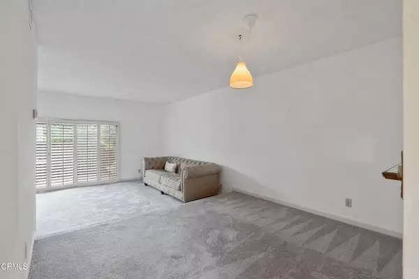 Sunland, CA 91040,10480 Sunland Boulevard #44