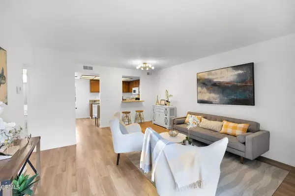 15125 Nordhoff Street #14, North Hills, CA 91343