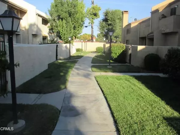 Lancaster, CA 93535,1845 E Avenue J4 East #5