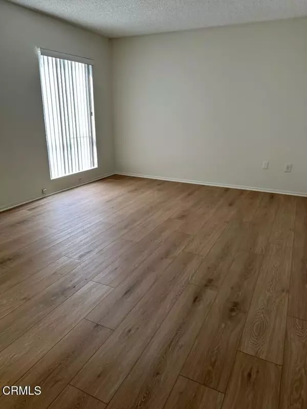 Camarillo, CA 93012,7202 Village 7