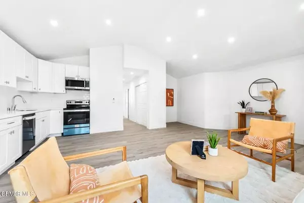 Thousand Oaks, CA 91360,839 Calle Margarita #C