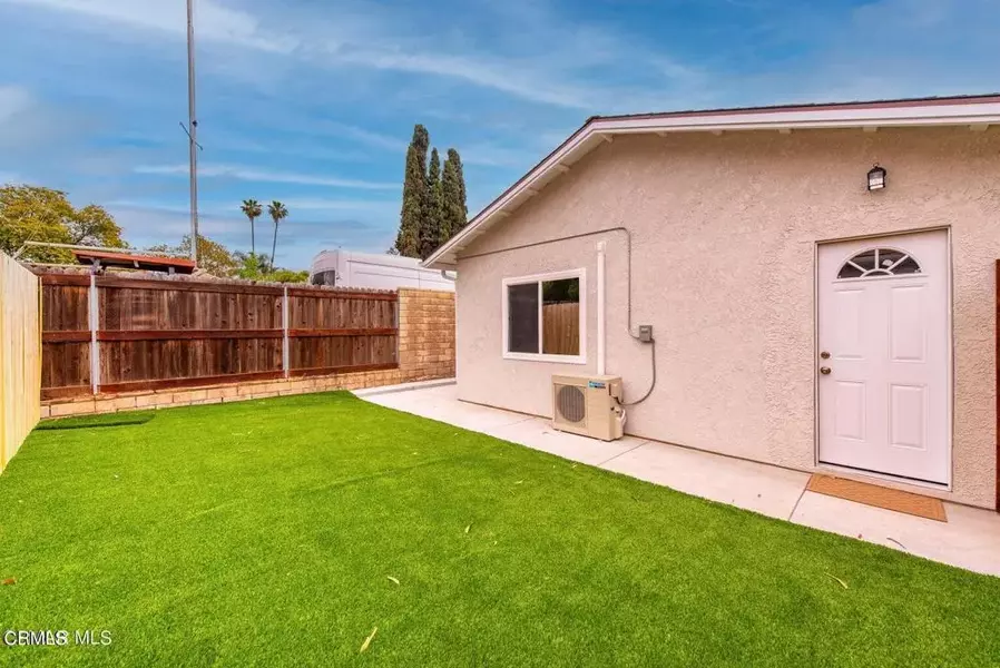 839 Calle Margarita #C, Thousand Oaks, CA 91360