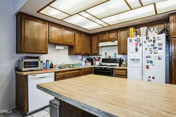 Newbury Park, CA 91320,1863 Galway Lane