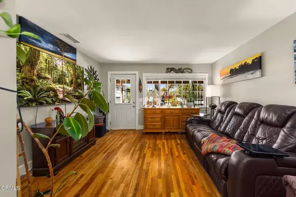 Ojai, CA 93023,302 Bald Street