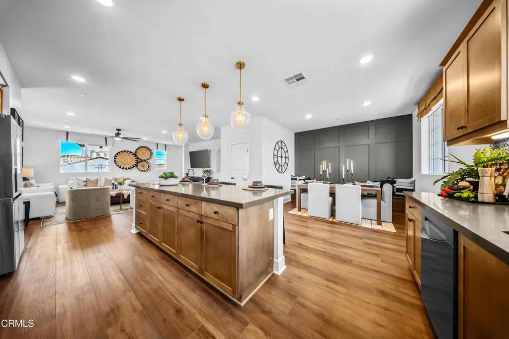 2856 Via Dolomito, Camarillo, CA 93012