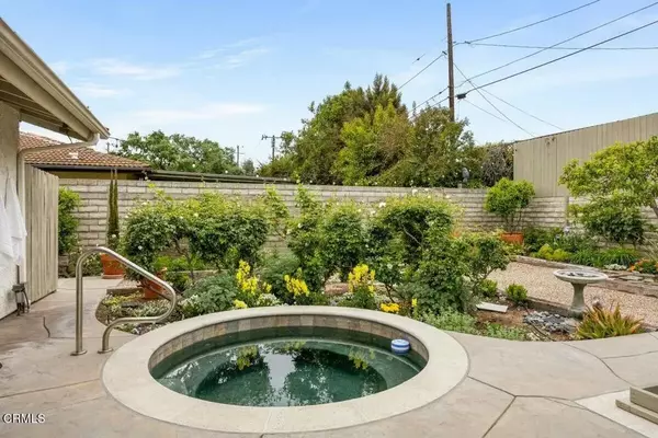 Ojai, CA 93023,614 crestview Drive