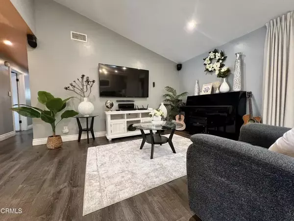 16041 Jersey Street, Granada Hills, CA 91344