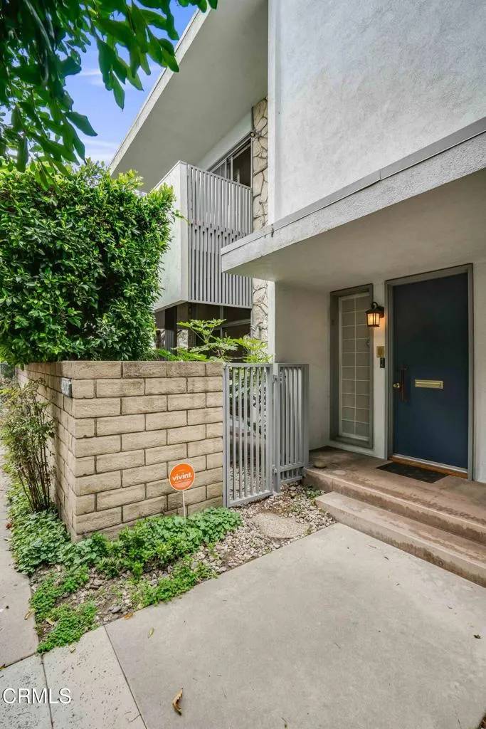 4213 Sarah Street #22, Burbank, CA 91505