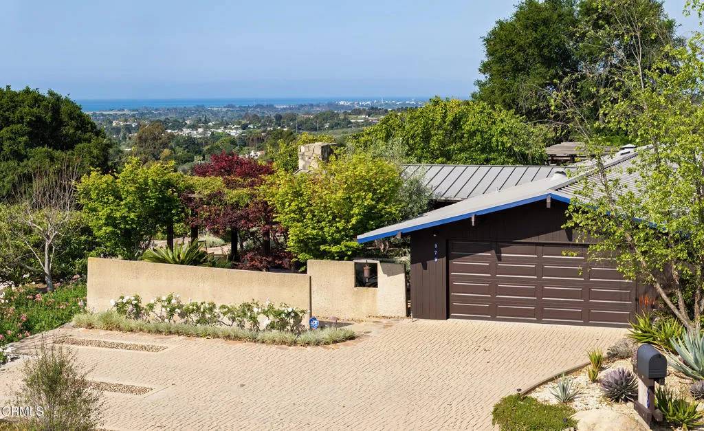 Santa Barbara, CA 93110,979 Debra Drive