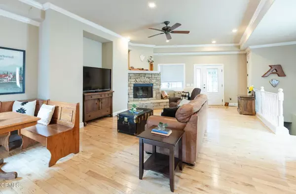 Lake Arrowhead, CA 92352,385 Spruce Drive