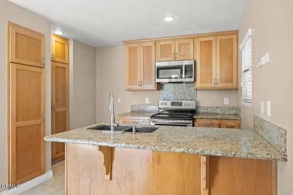 Oxnard, CA 93035,2112 Miramar Walk