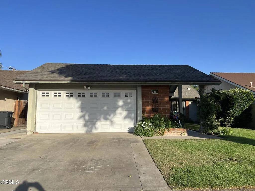 2221 N Eastwood Avenue, Santa Ana, CA 92705