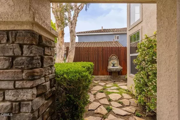 Ventura, CA 93004,33 Alhambra Avenue