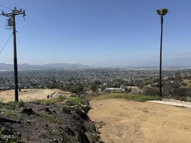 894 W Highland, Camarillo, CA 93010