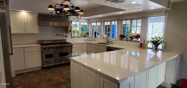 Westlake Village, CA 91361,4223 Crownfield Court