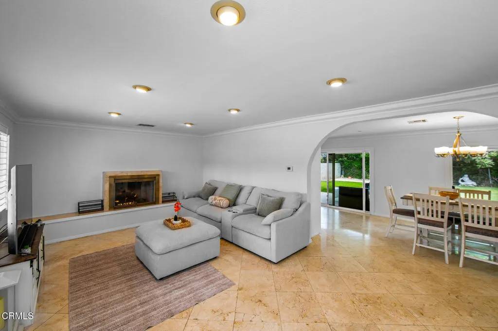 West Hills, CA 91307,6552 Neddy Avenue