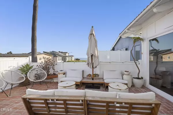 Ventura, CA 93001,999 Waterbury Lane