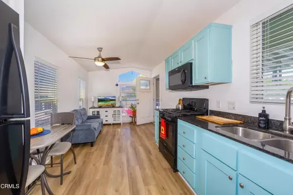 Ventura, CA 93003,3975 Telegraph #5