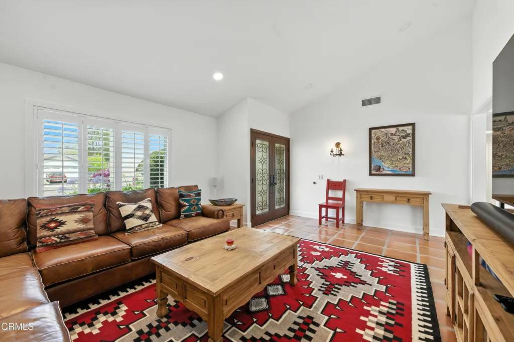 Camarillo, CA 93010,2161 Lathan Avenue