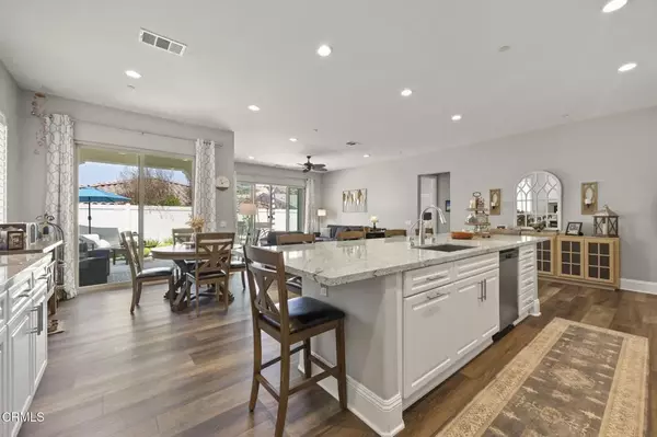 Santa Paula, CA 93060,508 Autumn Path Lane