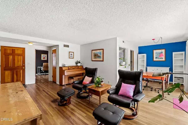 Woodland Hills, CA 91367,6449 Quakertown Avenue