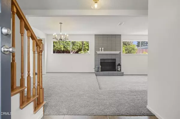 Ventura, CA 93004,8699 Roswell Street