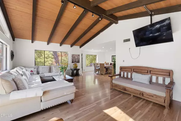 Oak View, CA 93022,2100 Valley Meadow Drive