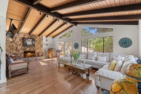 Oak View, CA 93022,2100 Valley Meadow Drive