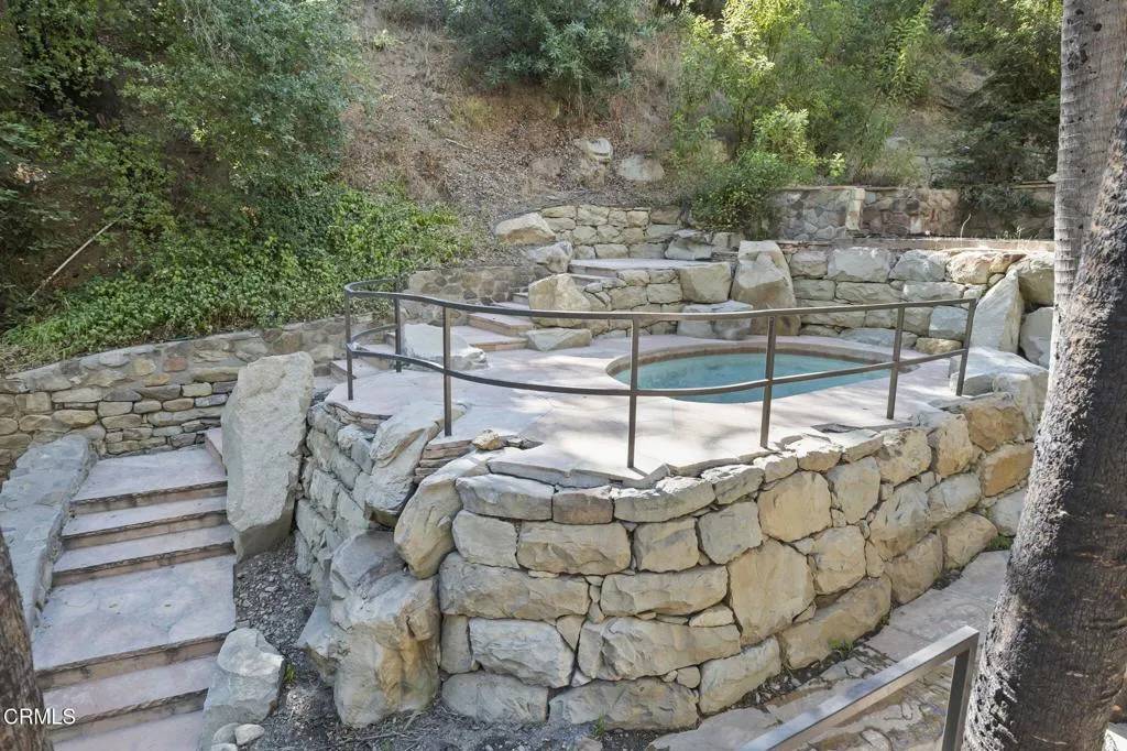 Ojai, CA 93023,16825 Maricopa