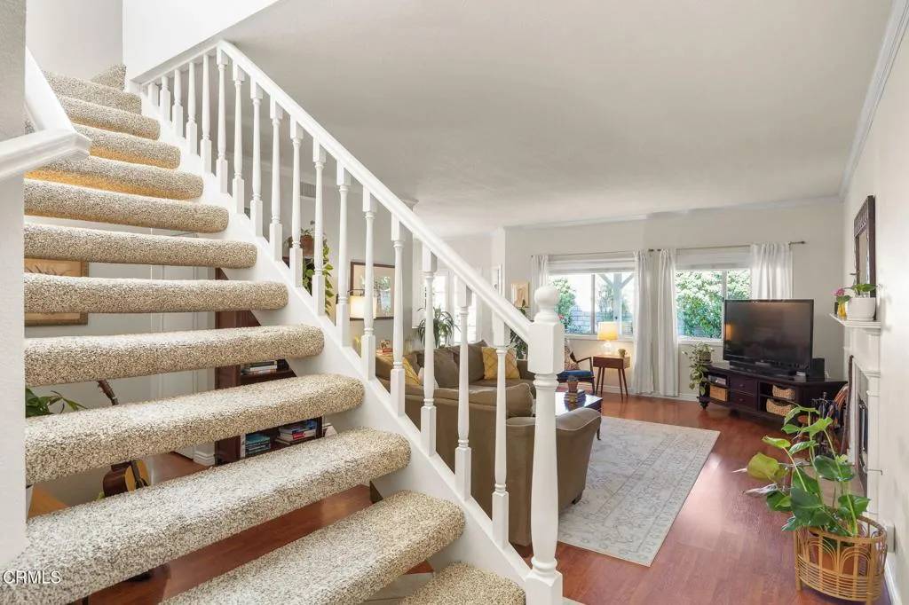 Saugus, CA 91390,28802 Raintree Lane