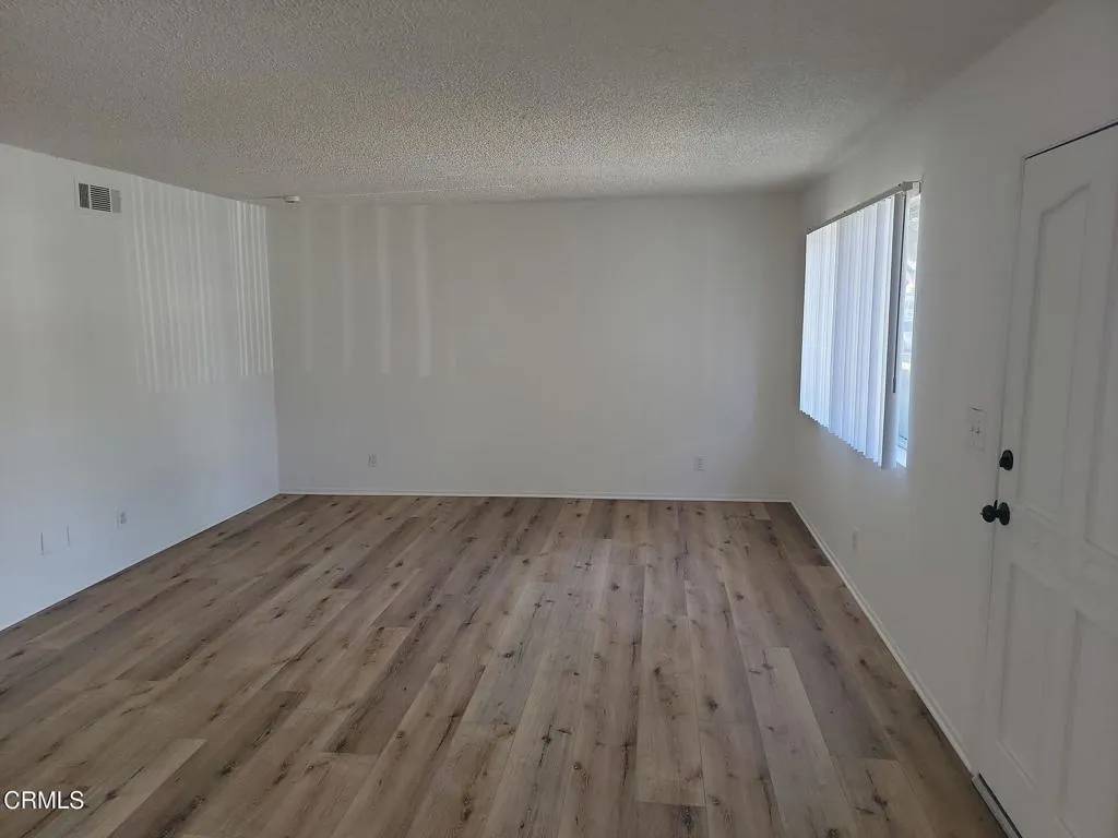 Port Hueneme, CA 93041,2571 Sextant Avenue