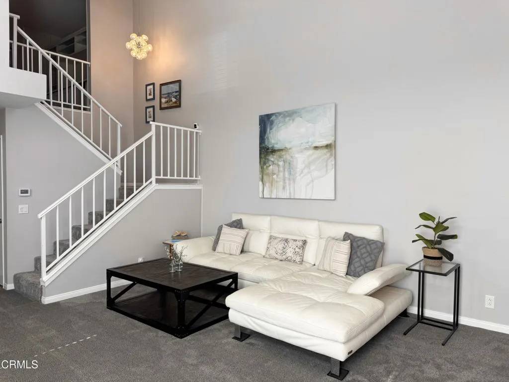 Oxnard, CA 93035,3621 Via Pacifica Walk