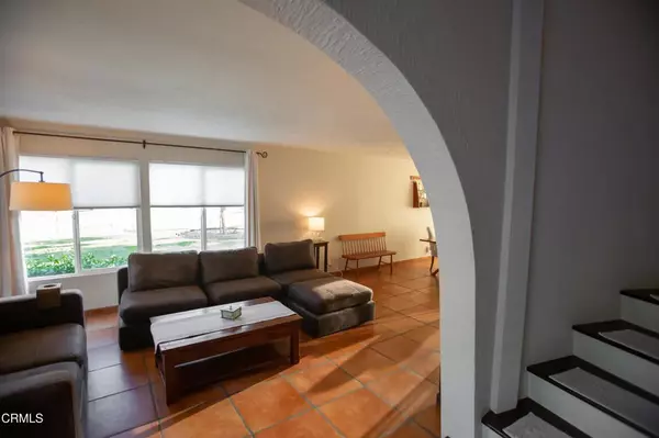 Monte Nido, CA 91302,548 Live Oak Circle Drive