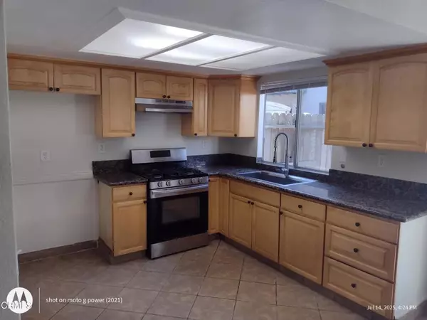 118 E Ventura Street #H, Santa Paula, CA 93060
