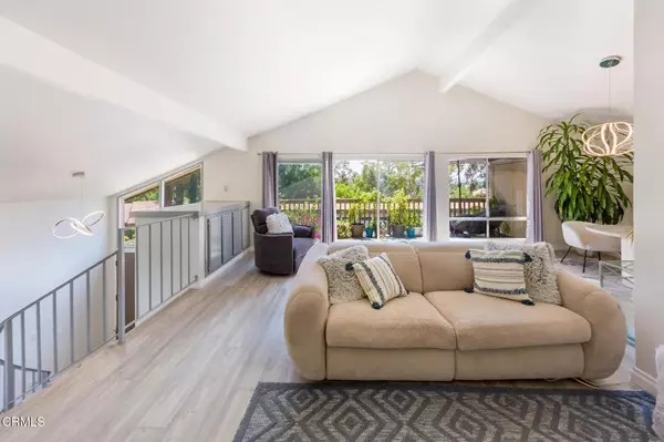 Oak Park, CA 91377,15 Sparrowhawk Lane