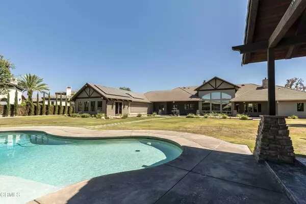 Bakersfield, CA 93314,17340 Legend Oaks Lane