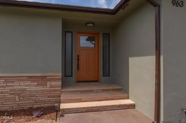 Santa Paula, CA 93060,963 La Vuelta Place