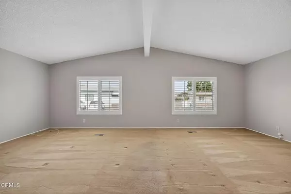 Santa Paula, CA 93060,975 Telegraph Road #40