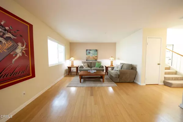Ventura, CA 93004,10102 Carlyle Street