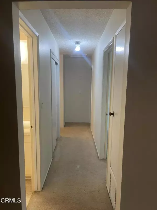 Ojai, CA 93023,913 Mountain View Avenue