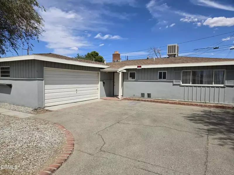 44502 2nd Street East, Lancaster, CA 93535