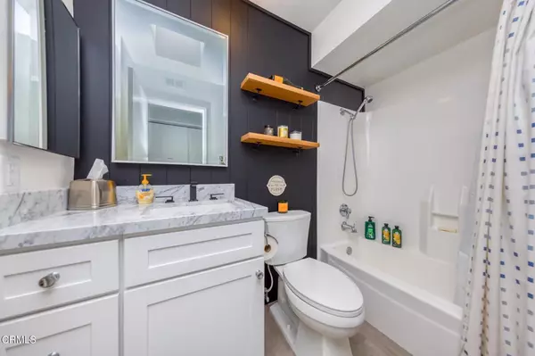 Westlake Village, CA 91361,3740 Summershore Lane