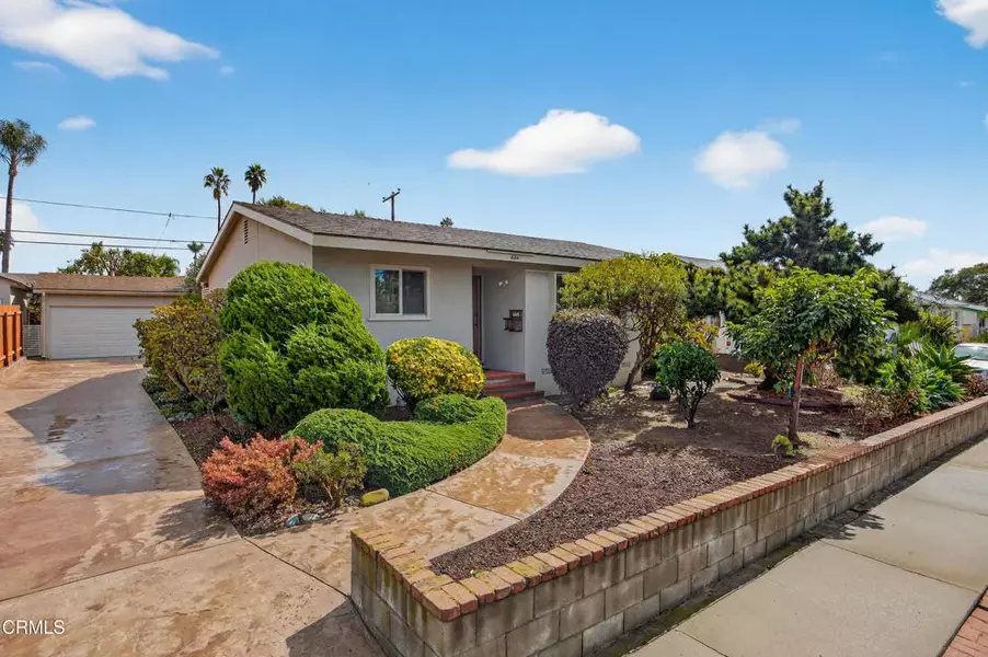 664 Lemon Grove Avenue, Ventura, CA 93003