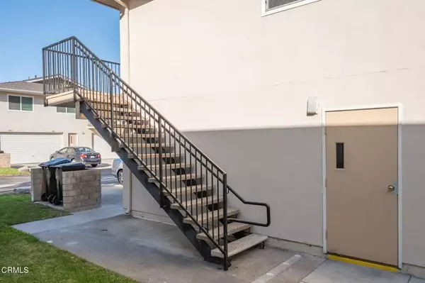 Thousand Oaks, CA 91320,1667 Calle Zafiro