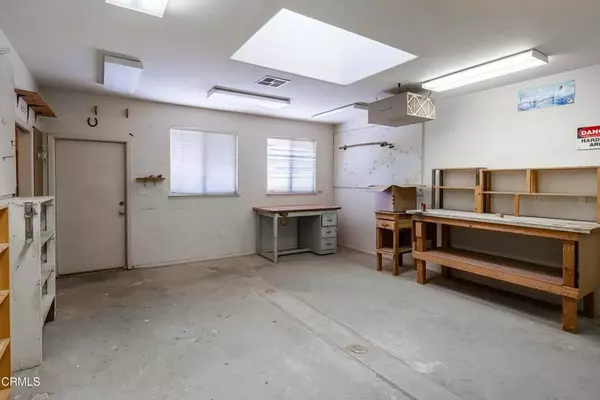 Bakersfield, CA 93314,13300 Coco Palm Court