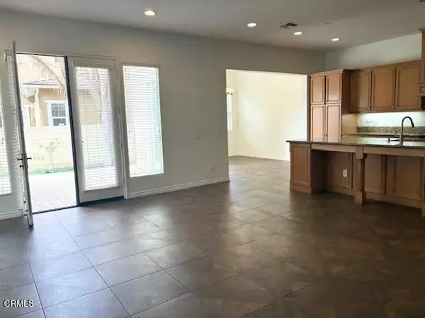 Oxnard, CA 93035,4153 Caribbean Street